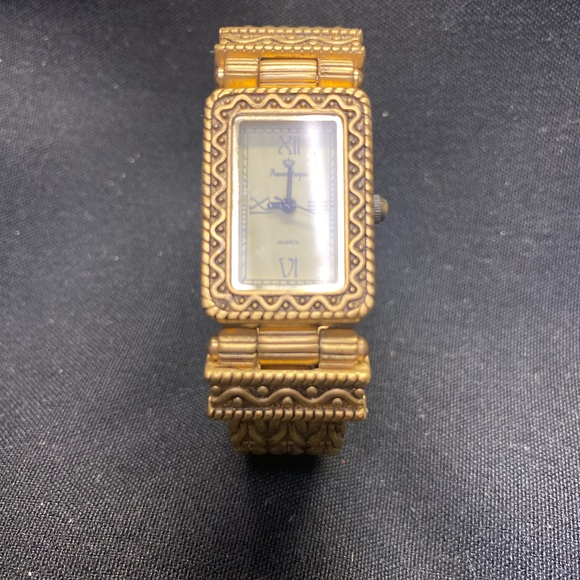 Premier Designs Jewelry - Picture 1 of 3